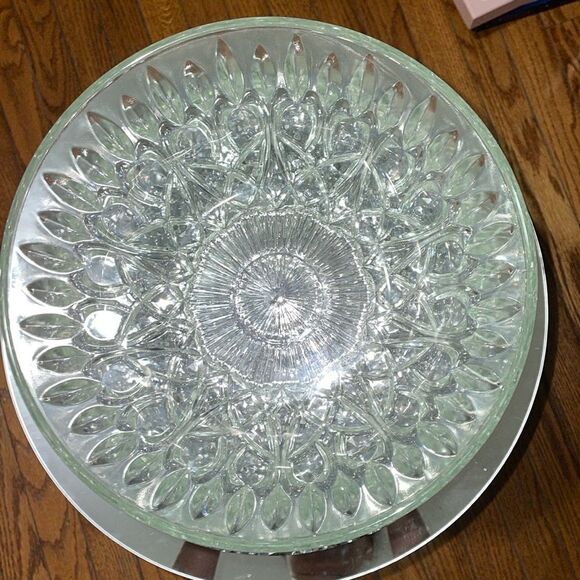 Large 10 inch elegant Round fruit bowl holder kitchen clear glass vintage bowl - Picture 3 of 8